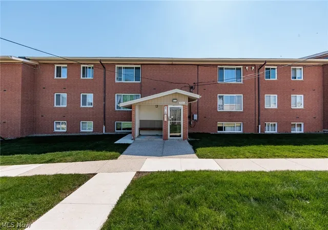 28th image of 21841 River Oaks Dr #B5, Rocky River, OH 44116 | MLS# 5212898