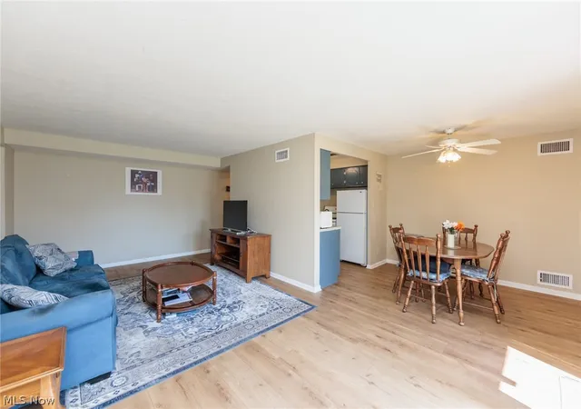 5th image of 21841 River Oaks Dr, Rocky River, OH 44116