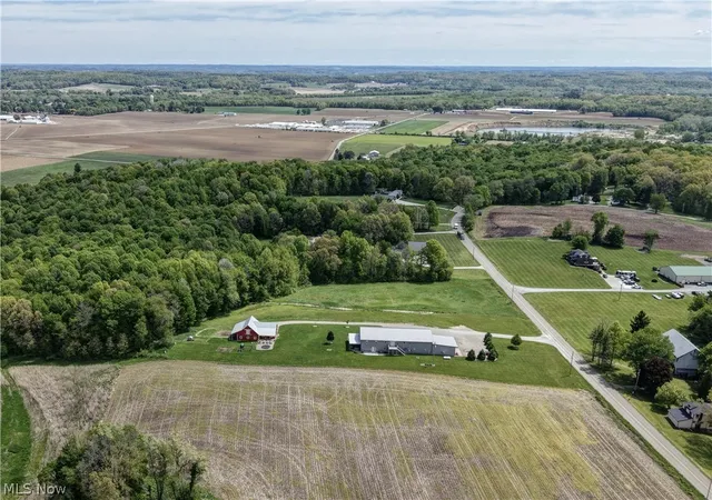 5th image of 7839 Chestnut Ridge Rd Nw, Beach City, OH 44608 | MLS# 5214328