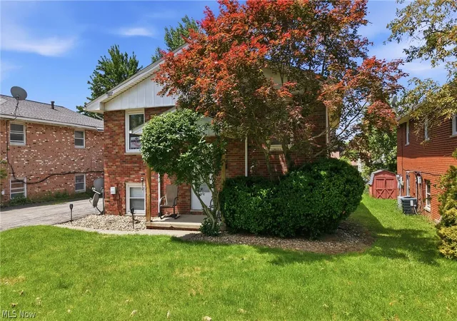 4th image of 912 N Highland Ave, Girard, OH 44420 | MLS# 5214203