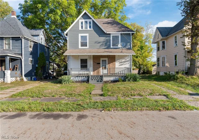 Photo 2 of Single family home for sale at 2329 Winfield Way Ne, Canton, OH 44705 | MLS# 5214727 | Listing updated on 2026-06-27