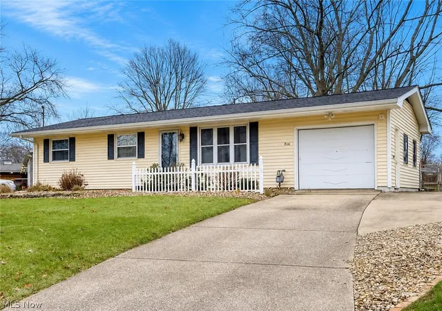1st image of 460 Heather Ln, Medina, OH 44256 | MLS# 5214251