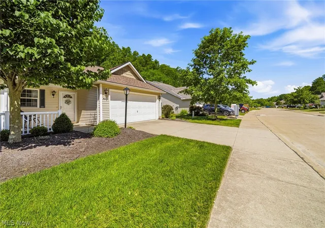Photo 3 of Condo for sale at 7618 Willow Woods Dr, North Olmsted, OH 44070 | MLS# 5214786 | Listing updated on 2026-06-21