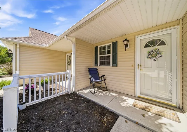 Photo 4 of Condo for sale at 7618 Willow Woods Dr, North Olmsted, OH 44070 | MLS# 5214786 | Listing updated on 2026-06-21