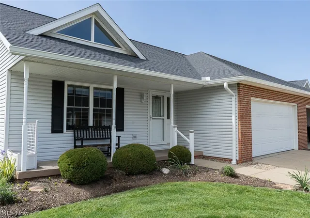 Homes for sale in Massillon, OH | 2765 Doral Cir Se, Massillon, OH 44646 | MLS# 5211784