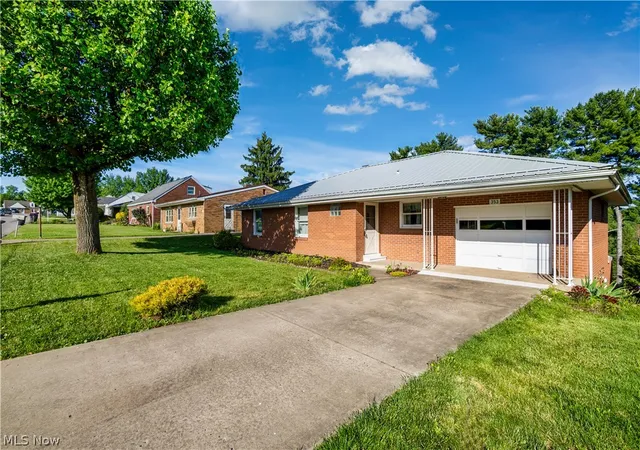 Homes for sale in Steubenville, OH | 353 Westwood Dr, Steubenville, OH 43953 | MLS# 5211213
