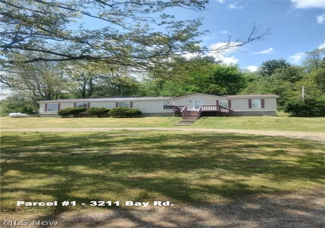 Homes for sale in Carrollton, OH | 3211 Bay Rd Se, Carrollton, OH 44615 | MLS# 5214903
