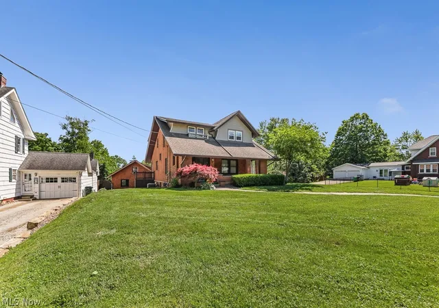 38th image of 231 E Milton St, Alliance, OH 44601 | MLS# 5213075