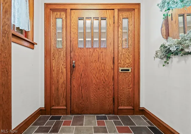 Photo 4 of Sale Pending at 231 E Milton St, Alliance, OH 44601 | MLS# 5213075 | Listing updated on 2026-09-15