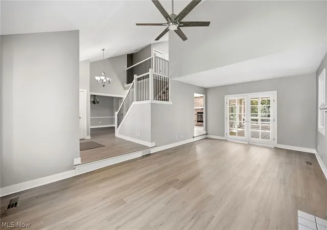 4th image of 14367 Crown Point Pkwy, Strongsville, OH 44136 | MLS# 5212614