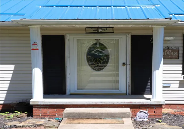 2nd image of 50538 Cindy Dr, St Clairsville, OH 43950 | MLS# 5214916