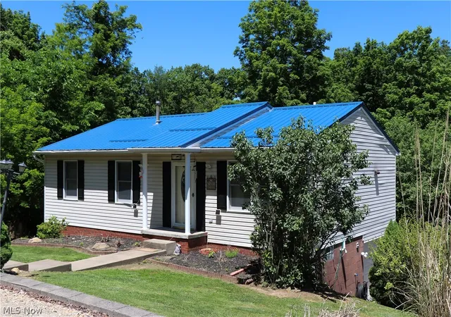 Photo 2 of Single family home for sale at 50538 Cindy Dr, Saint Clairsville, OH 43950 | MLS# 5214916 | Listing updated on 2026-07-27