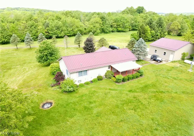 4th image of 49222 Taylor Rd, Negley, OH 44441 | MLS# 5214922
