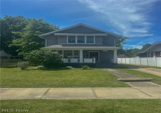 Homes for sale in Akron, OH | 330 Morningview Ave, Akron, OH 44305 | MLS# 5214215