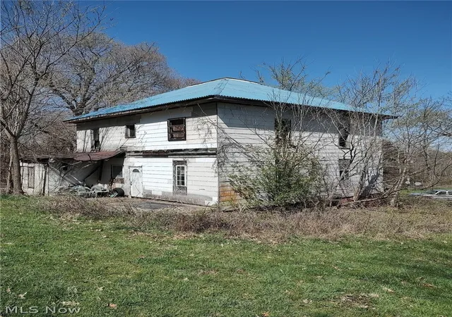 Homes for sale in Carrollton, OH | 3219 Bay Rd Se, Carrollton, OH 44615 | MLS# 5214920