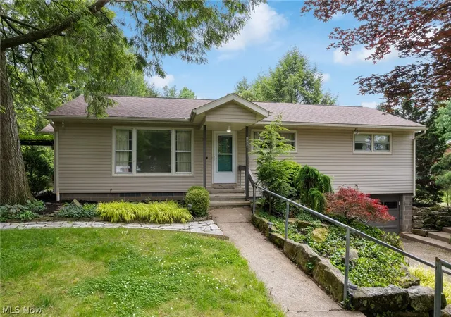 Homes for sale in Uniontown, OH | 1254 Cherry Ln, Uniontown, OH 44685 | MLS# 5214958