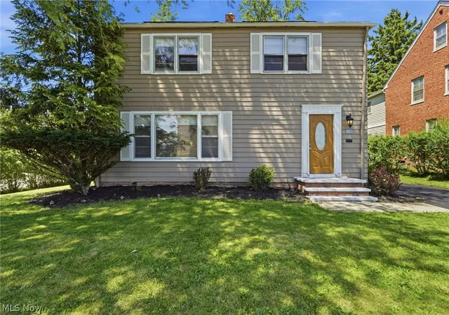 Homes for sale in Cleveland Heights, OH | 3471 Shannon Rd, Cleveland Heights, OH 44118 | MLS# 5213607