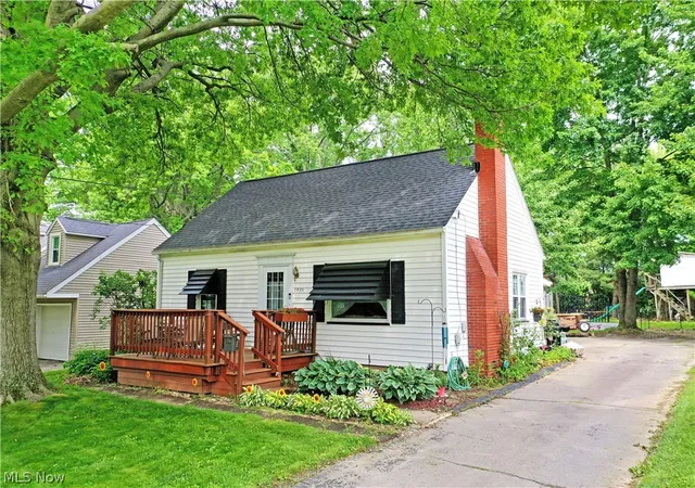 1st image of 7435 Westview Dr, Youngstown, OH 44512 | MLS# 5214635