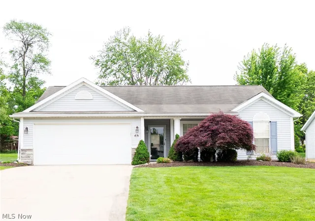 Homes for sale in North Canton, OH | 316 Brookpoint St Nw, North Canton, OH 44720 | MLS# 5212247
