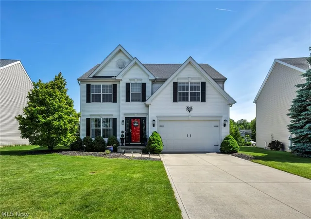 Homes for sale in Avon Lake, OH | 33275 Ambleside Dr, Avon Lake, OH 44012 | MLS# 5212423