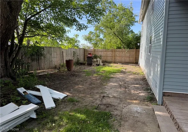 6th image of 2069 E 29th St, Lorain, OH 44055 | MLS# 5214924
