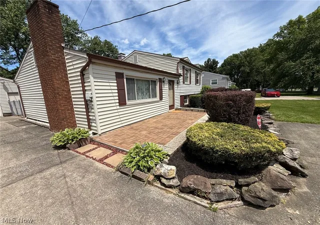 3rd image of 4828 New Rd, Austintown, OH 44515 | MLS# 5209440