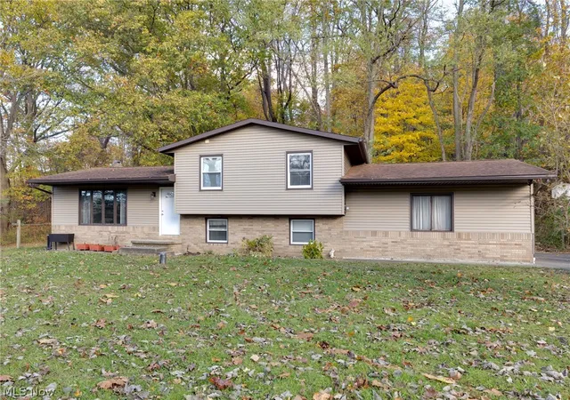 Homes for sale in Mantua, OH | 9416 Kieffer Rd, Mantua, OH 44255 | MLS# 5211689