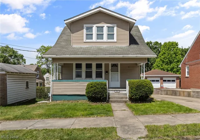 Homes for sale in Steubenville, OH | 813 Jeanette Ave, Steubenville, OH 43952 | MLS# 5214490