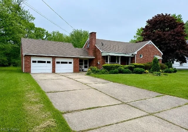 Photo 1 of Single family home for sale at 5004 Dunsmore Ave, Ashtabula, OH 44004 | MLS# 5213734 | Listing updated on 2026-09-01