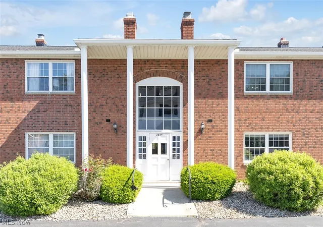 Homes for sale in Rocky River, OH | 2854 Pease Dr #203S, Rocky River, OH 44116 | MLS# 5214216