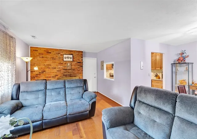 4th image of 2854 Pease Dr #203S, Rocky River, OH 44116 | MLS# 5214216
