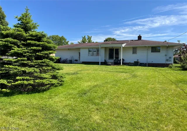 Homes for sale in Parma, OH | 8320 Banner Ln, Parma, OH 44129 | MLS# 5215095
