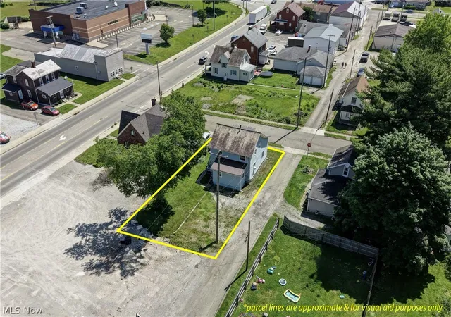 Homes for sale in New Philadelphia, OH | 110 8th St Sw, New Philadelphia, OH 44663 | MLS# 5214961