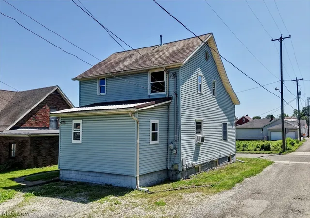 Homes for sale in New Philadelphia, OH | 110 8th St Sw, New Philadelphia, OH 44663 | MLS# 5214961