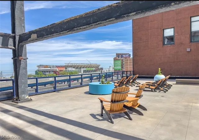 image of Pinnacle Condominiums, Cleveland, OH 44113