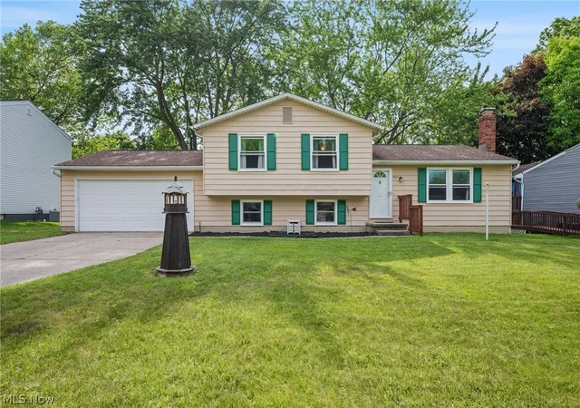 Homes for sale in Medina, OH | 965 Guilford Blvd, Medina, OH 44256 | MLS# 5215077