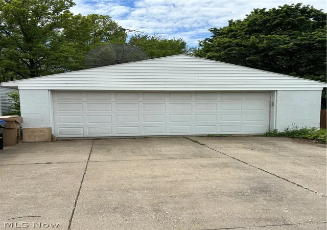Homes for sale in Cuyahoga Falls, OH | 732 Tallmadge Rd, Cuyahoga Falls, OH 44221 | MLS# 5214960