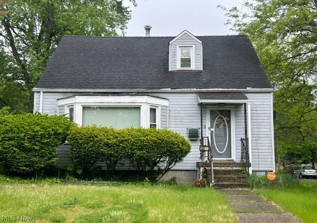 1st image of 122 Alfaretta Ave, Akron, OH 44310 | MLS# 5215316