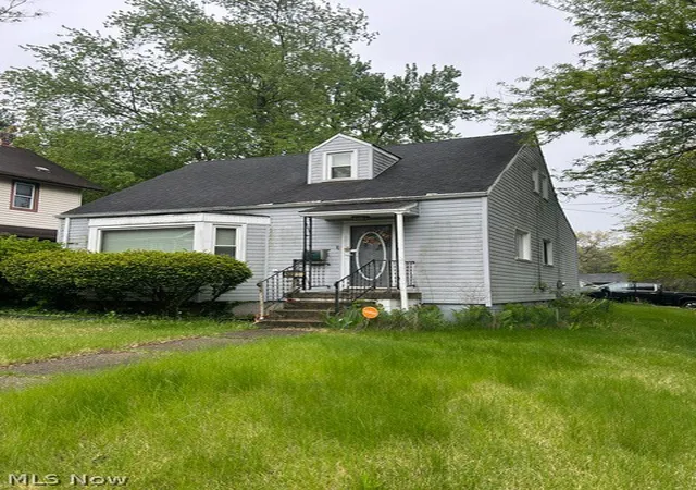 2nd image of 122 Alfaretta Ave, Akron, OH 44310 | MLS# 5215316