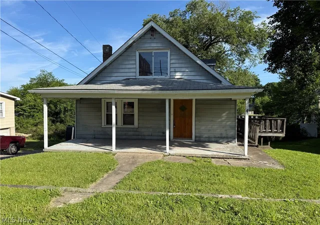 Homes for sale in Weirton, WV | 155 Webster Ave, Weirton, WV 26062 | MLS# 5214505