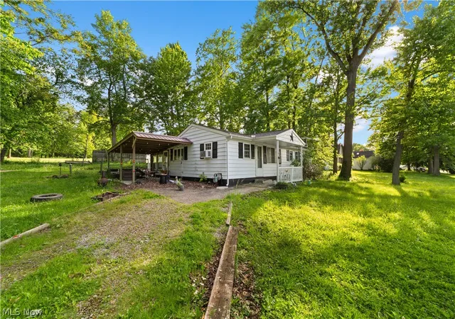 Photo 18 of Sale Pending at 41511 Hazelwood St, Elyria, OH 44035 | MLS# 5214248 | Listing updated on 2026-08-21