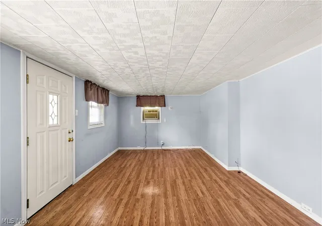 Photo 2 of Sale Pending at 41511 Hazelwood St, Elyria, OH 44035 | MLS# 5214248 | Listing updated on 2026-08-21