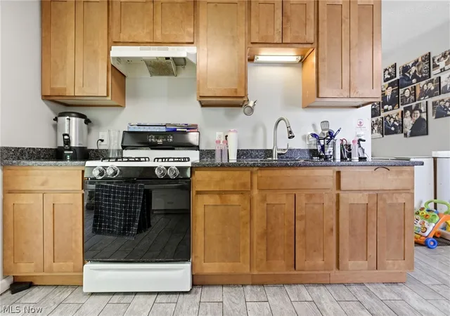 Photo 4 of Sale Pending at 2431 White Rd, Cleveland, OH 44118 | MLS# 5215328 | Listing updated on 2026-06-21