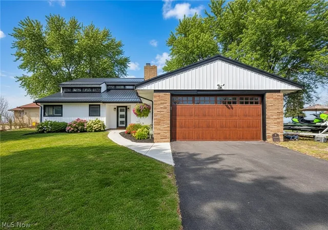 1st image of 32321 Lake Shore Blvd, Willowick, OH 44095 | MLS# 5215351