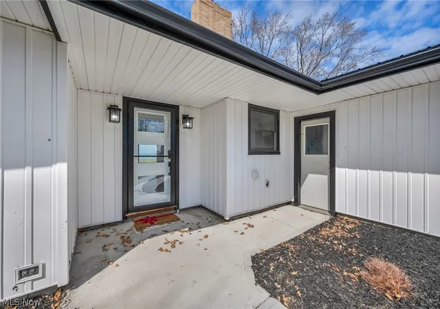 Homes for sale in Willowick, OH | 32321 Lake Shore Blvd, Willowick, OH 44095 | MLS# 5215351