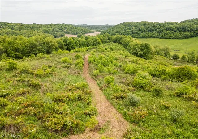 Homes for sale in Uhrichsville, OH | Barkley Road, Uhrichsville, OH 44683 | MLS# 5215364