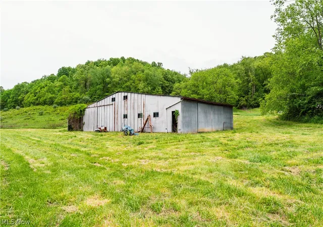 Homes for sale in Uhrichsville, OH | Barkley Road Road, Uhrichsville, OH 44683 | MLS# 5215371