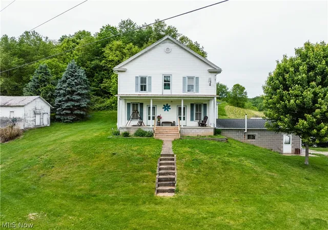 Homes for sale in Uhrichsville, OH | 6587 Barkley Rd Rd, Uhrichsville, OH 44683 | MLS# 5215384