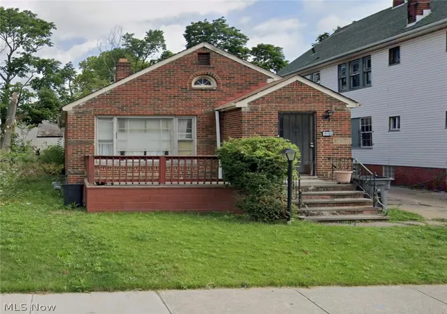 Homes for sale in Cleveland, OH | 11705 Farringdon, Cleveland, OH 44105 | MLS# 5212983