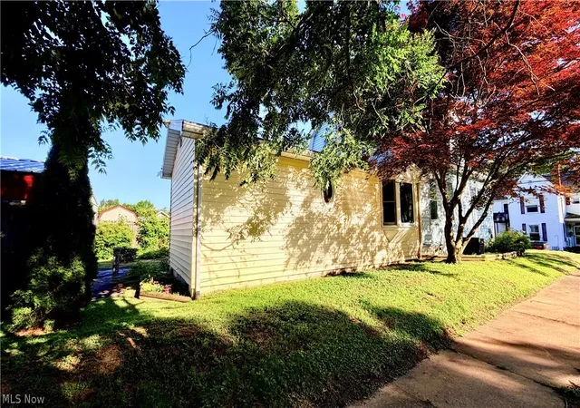 32nd image of 1101 Phillips St, Marietta, OH 45750 | MLS# 5215389